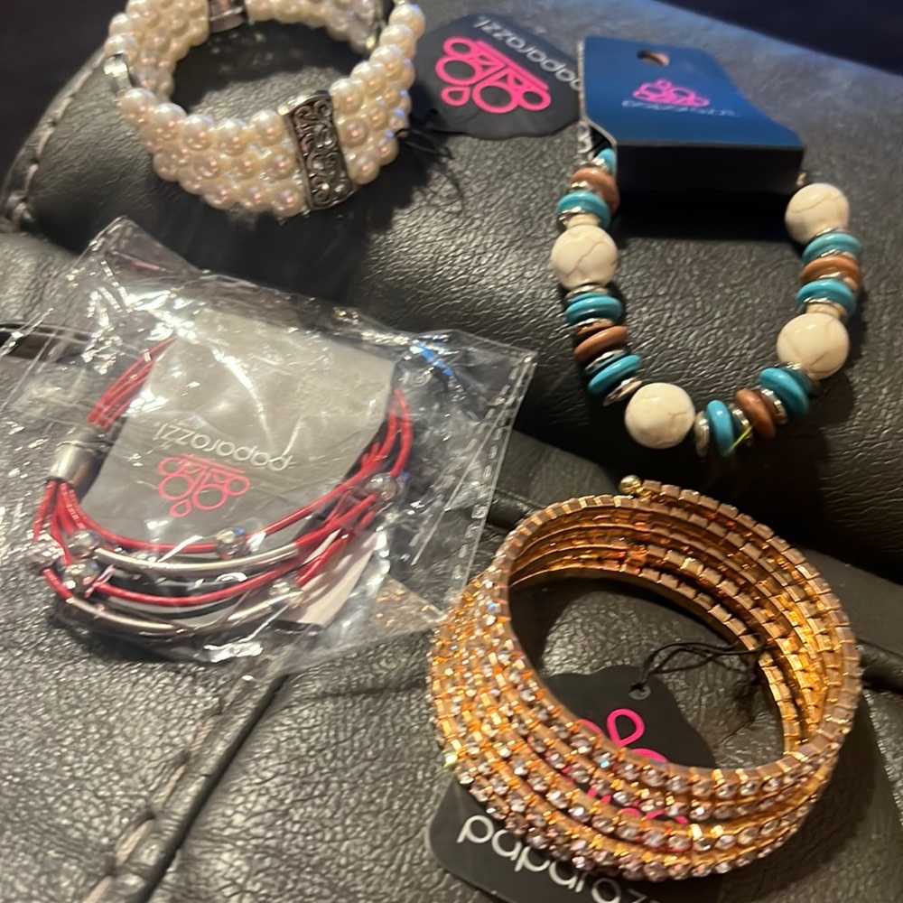 Bracelet set of 4